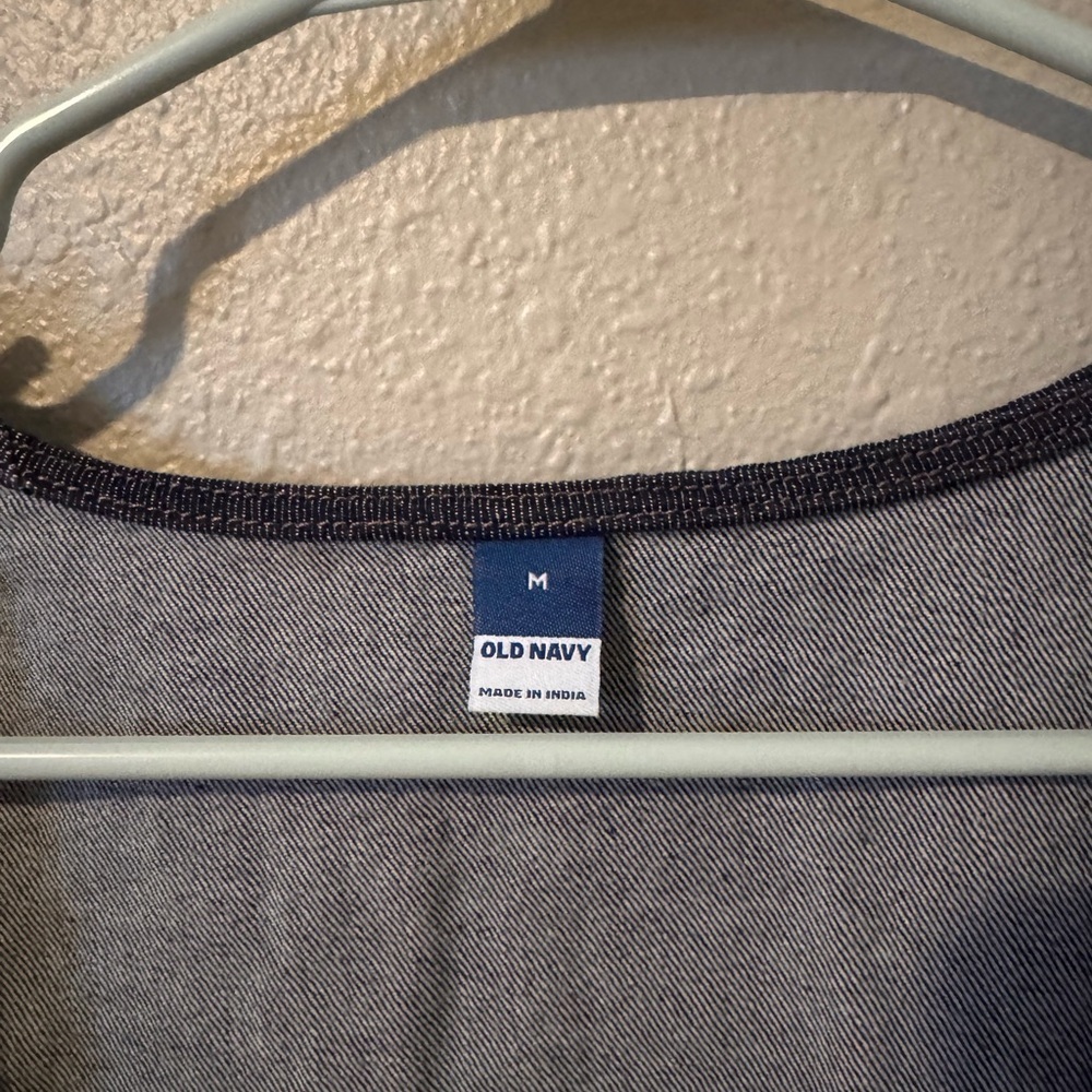 NWOT Old Navy Square-Neck Denim Cropped Top size Medium - Picture 7 of 7